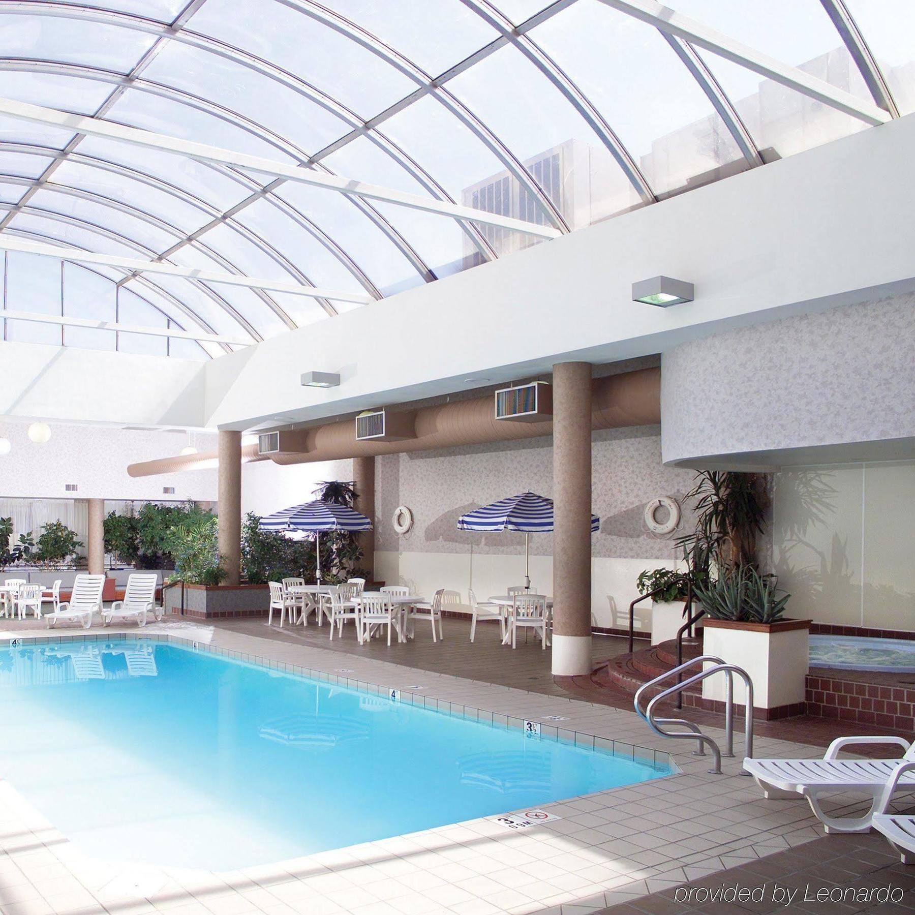 Radisson Hotel Bismarck Instalações foto